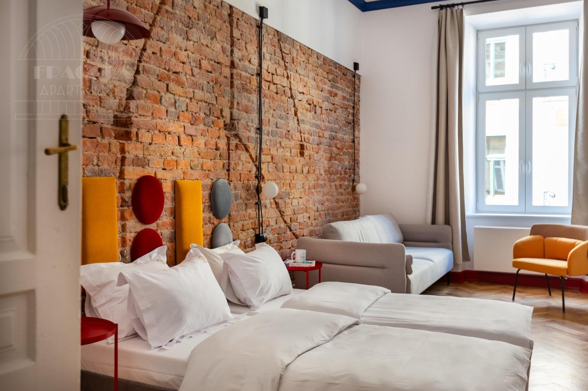 Spacious City Center Family Apartments クラクフ エクステリア 写真