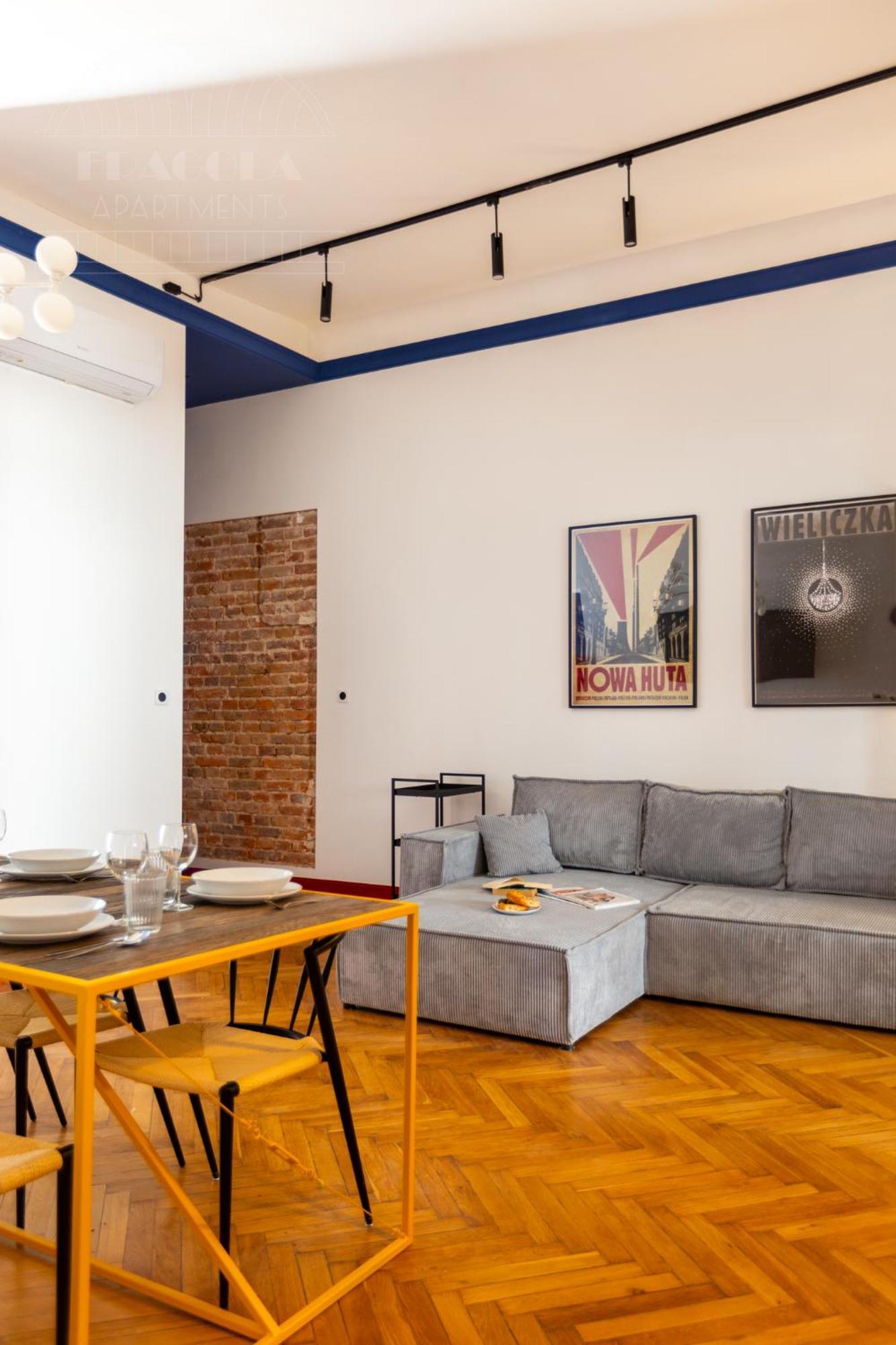 Spacious City Center Family Apartments クラクフ エクステリア 写真