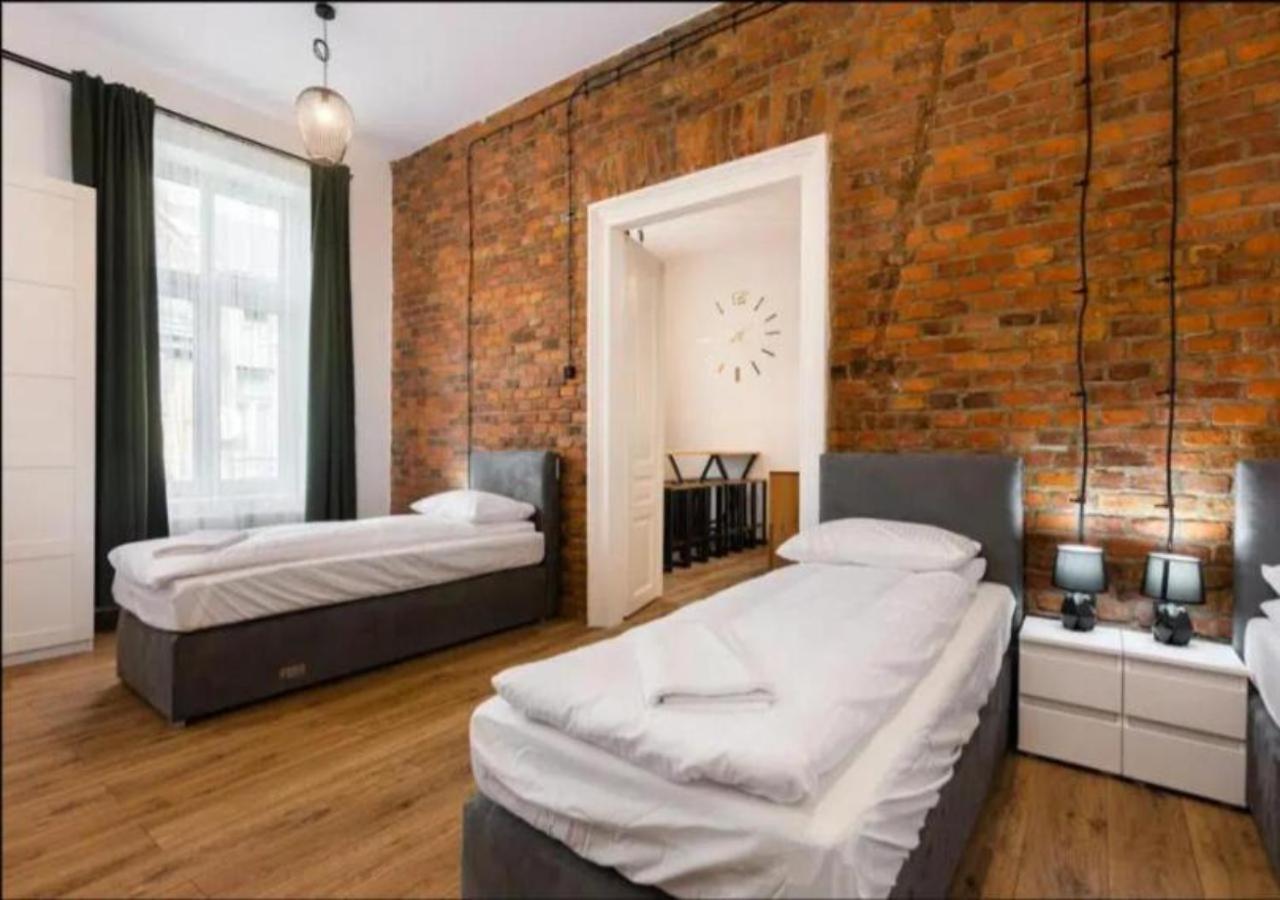 Spacious City Center Family Apartments クラクフ エクステリア 写真